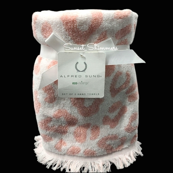 2 Piece Alfred Sung Pink White Leopard Print Hand Towel Set - Picture 1 of 3